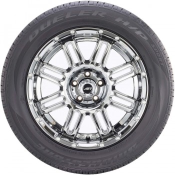 Bridgestone Dueler H/P Sport 235/65 R17 104H Bridgestone Dueler H/P Sport 235/65 R17 104H