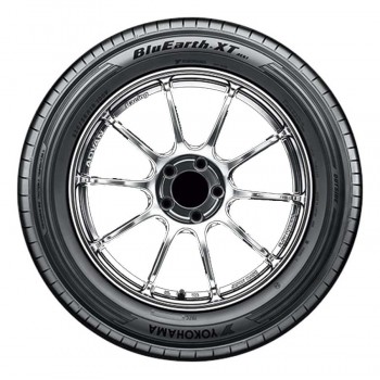 Yokohama BluEarth-XT AE61 235/55 R18 100V