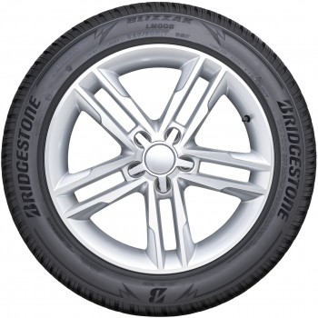 Bridgestone Blizzak LM005 255/55 R20 110V XL