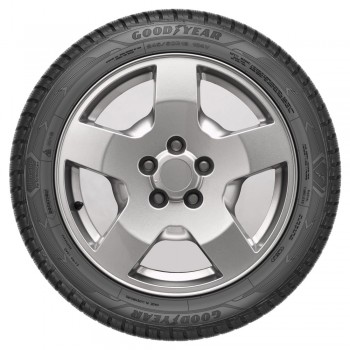 Goodyear UltraGrip Performance+ 215/60 R17 96H