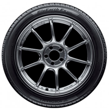 Yokohama BluEarth-Es ES32 205/60 R16 92H