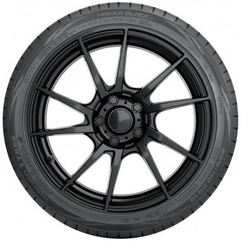 Nokian Hakka Black 2 245/40 R20 99Y